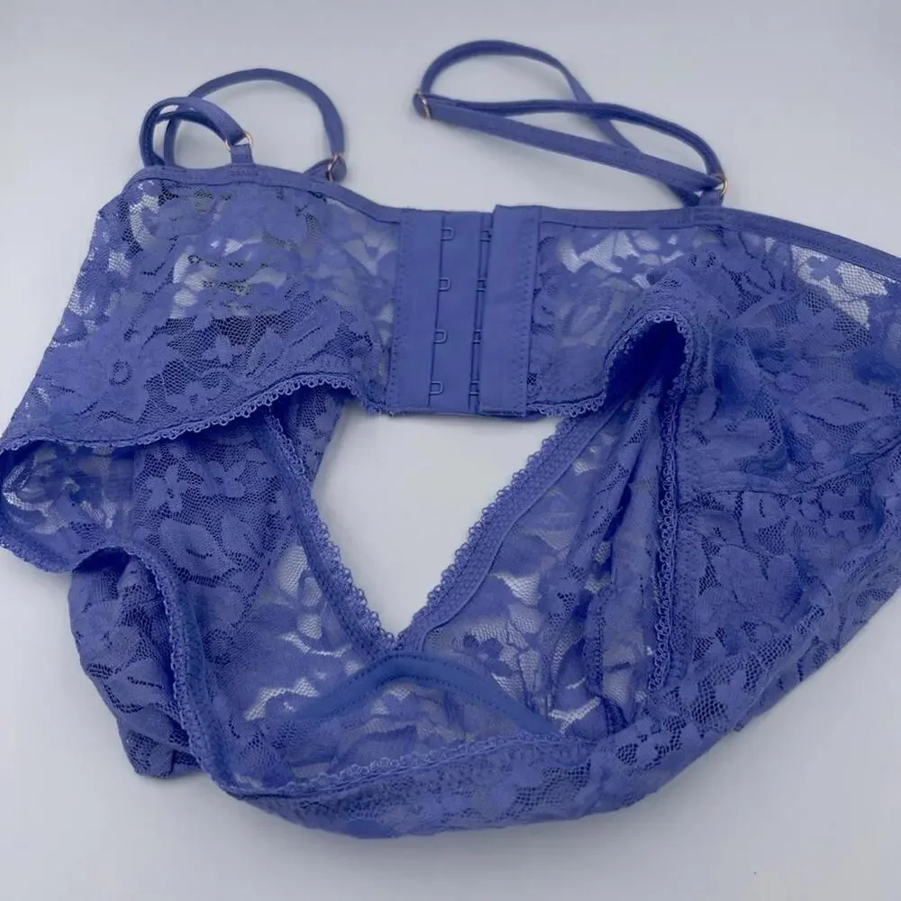 NWT INC INTERNATIONAL CONCEPTS Women's Lace Bralette, bras, Medium